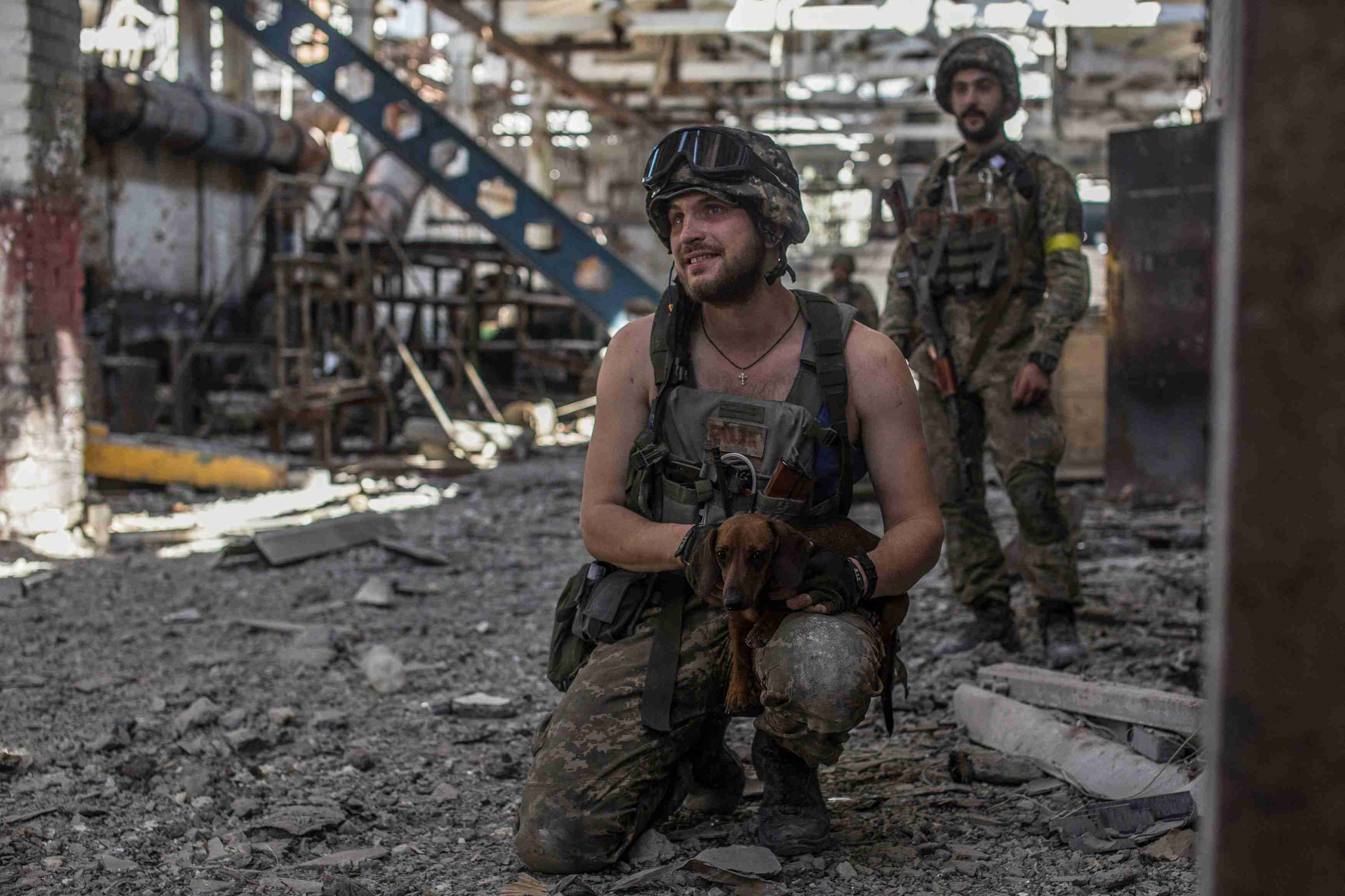 ロシア、志願兵の年齢制限を撤廃へ 兵員不足を補う狙いか