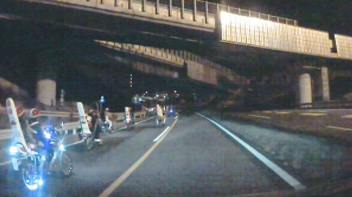 【まさか】神奈川最大の暴走族摘発 リーダーの男は43歳　道交法違反で逮捕も「黙秘」