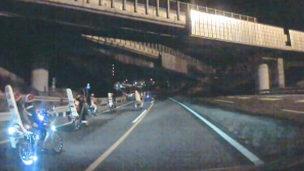 【まさか】神奈川最大の暴走族摘発 リーダーの男は43歳　道交法違反で逮捕も「黙秘」
