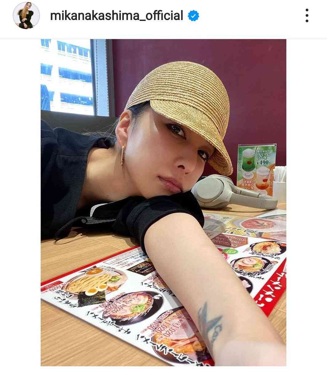 中島美嘉、腕のタトゥーちら見せの最新ショットに「素敵」「サイコーに美人」とファン歓喜