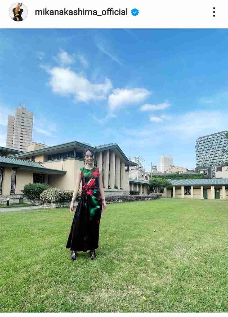 中島美嘉、腕のタトゥーちら見せの最新ショットに「素敵」「サイコーに美人」とファン歓喜