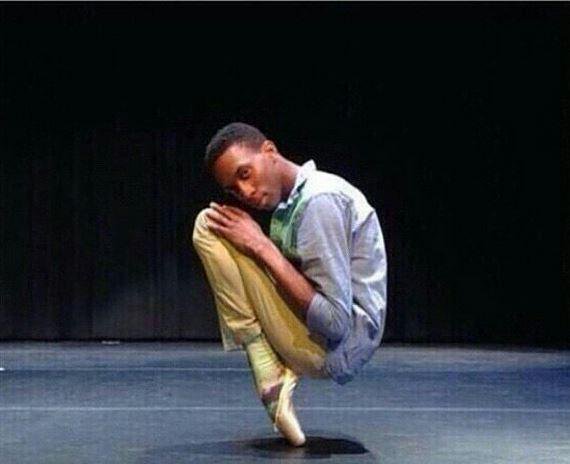 【何の意味がある?】決めポーズが集まるトピ