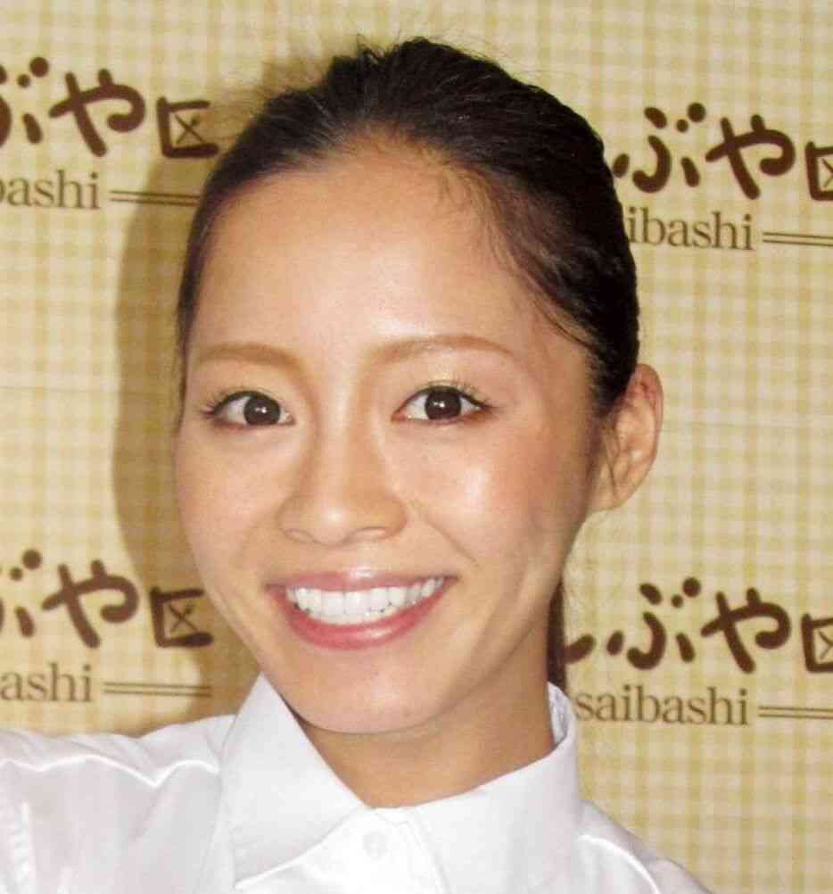 小森純、長男8歳誕生日を祝福…現在は第3子妊娠6か月「ベビさん性別わかりました」と明かす