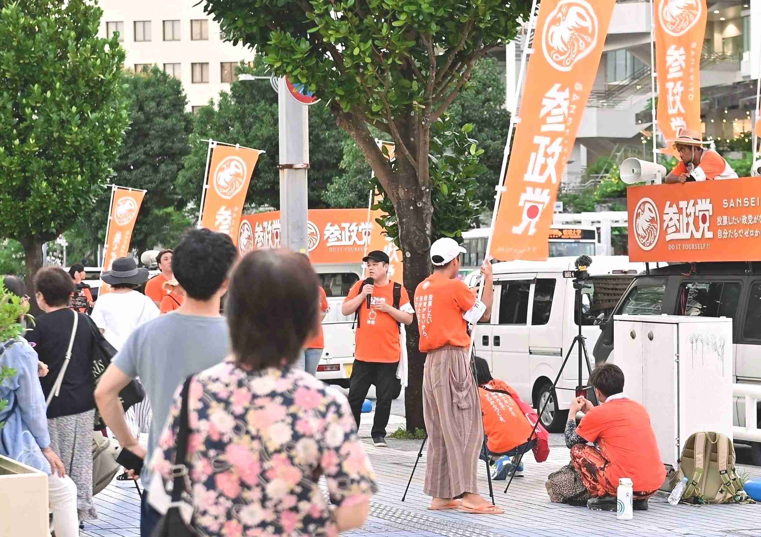 参政党、沖縄知事選に意欲　参院選２万票、政界に衝撃　既存政党は動き注視 | 沖縄タイムス＋プラス　プレミアム | 沖縄タイムス＋プラス