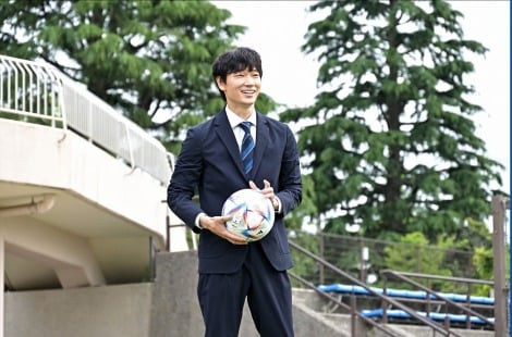 『オールドルーキー』世界トレンド1位の好発進 “新町”綾野剛の懸命な姿勢に「グッときた」「応援したくなる」