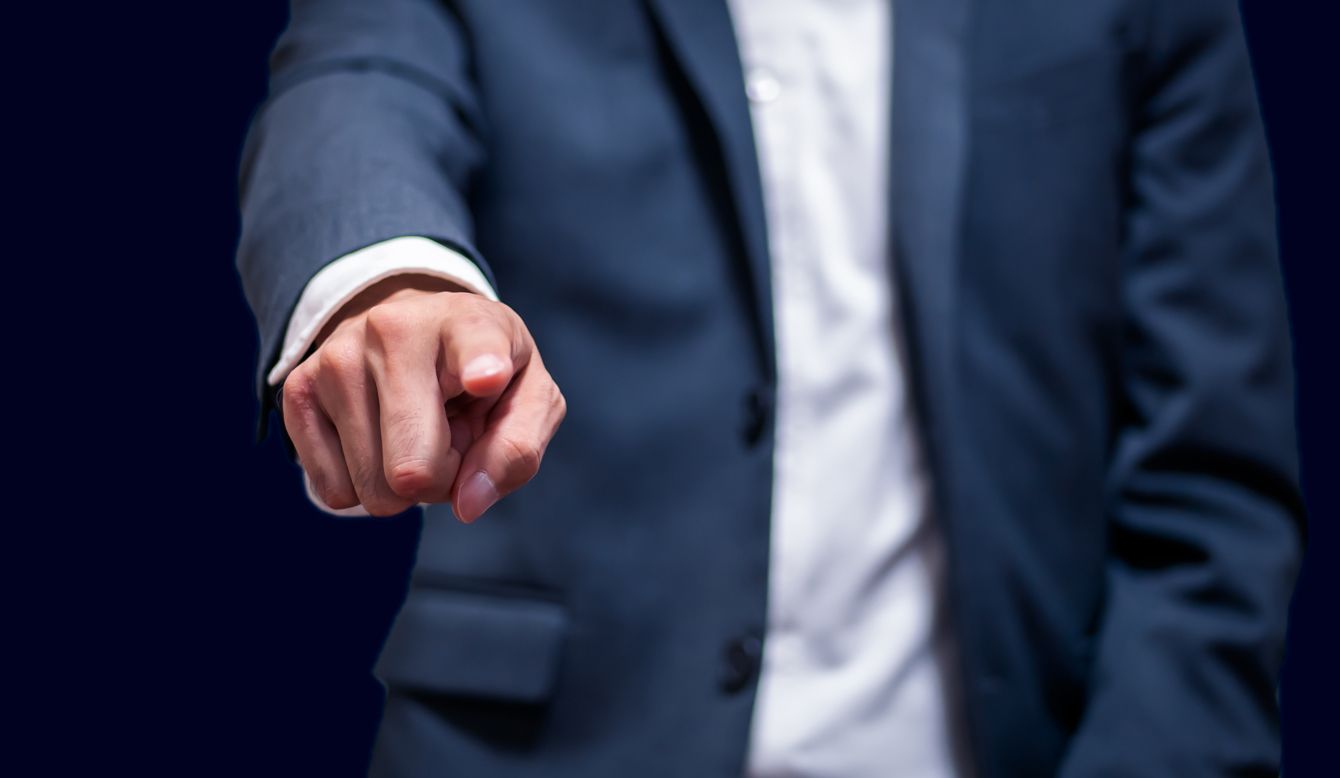 「会社の信用を下げるような真似をしやがって!」女性管理職第1号が受けた部下からの逆パワハラの実態