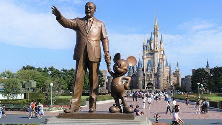 ディズニーリゾート、歴史的転換「入園者数を10年以上前の水準に引き下げ」新戦略の舞台裏（東洋経済オンライン） - Yahoo!ニュース