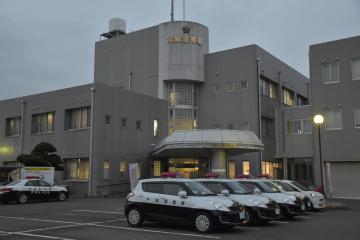 【茨城新聞】ベランダから猫つるし殺す　容疑の男逮捕　茨城県警常総署