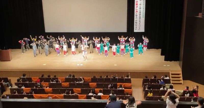 小島よしお、投稿動画のエラーメッセージに自虐　「危険な動画だと…」