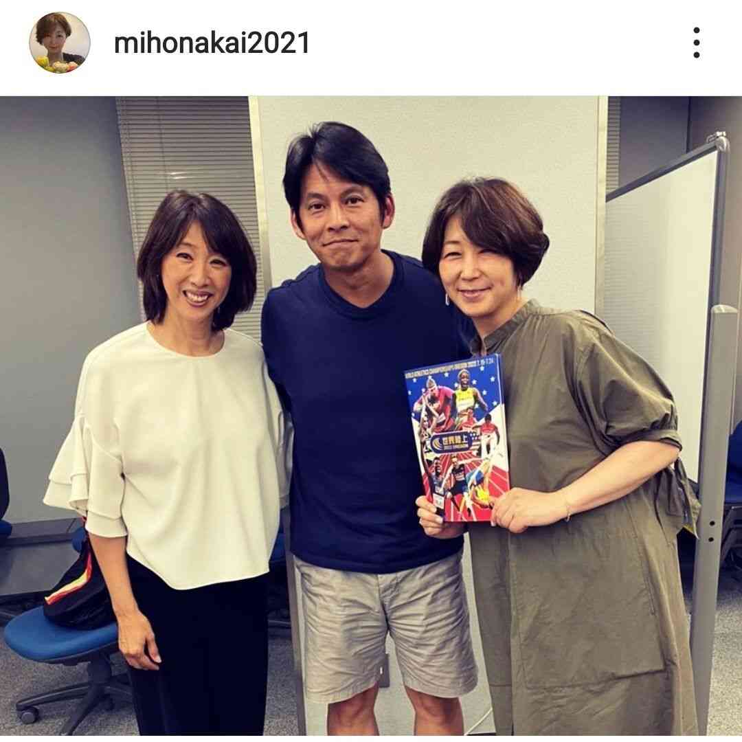 織田裕二、５４歳私服ショットに「キターー！」「素敵すぎます」とファン歓喜…中井美穂アナが公開 : スポーツ報知