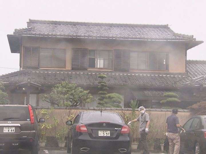 帰宅したら忍び込んでいた男と“鉢合せ”…包丁突き付けられ「金あるんやろ」女性が約7万円出すと奪って逃走 | 東海テレビNEWS