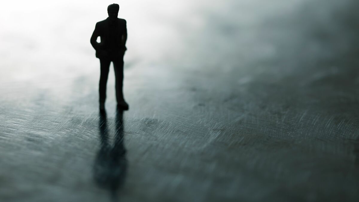 ｢孤独は喫煙に匹敵するレベルで脳卒中の死亡リスクを高める｣世界的精神科医が指摘する納得の理由 人間の歴史のほとんどの間､孤独は死を意味してきた | PRESIDENT Online（プレジデントオンライン）