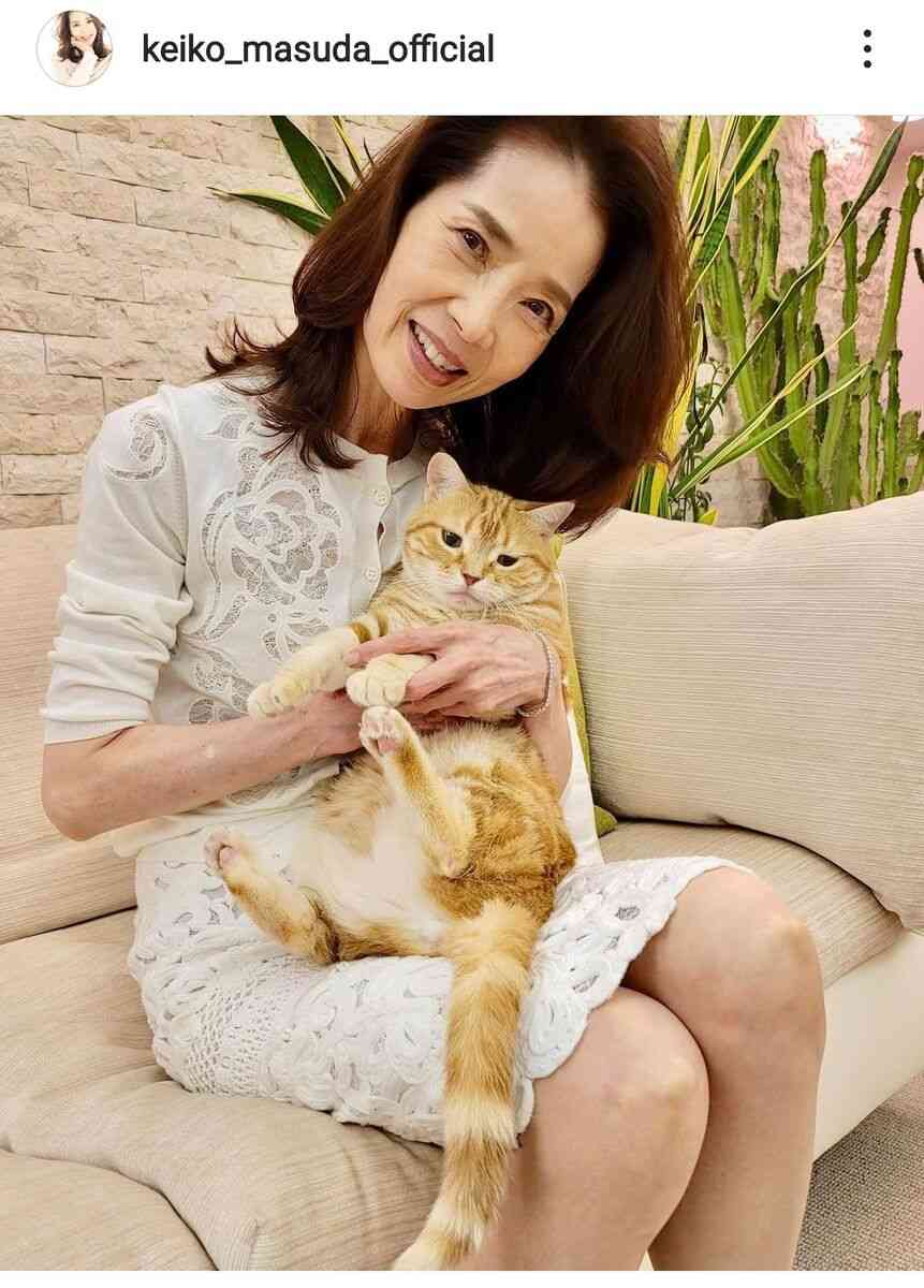 64歳になった「ピンク・レディー」増田惠子、ノースリーブの美しさに衝撃…「相変わらずお綺麗」