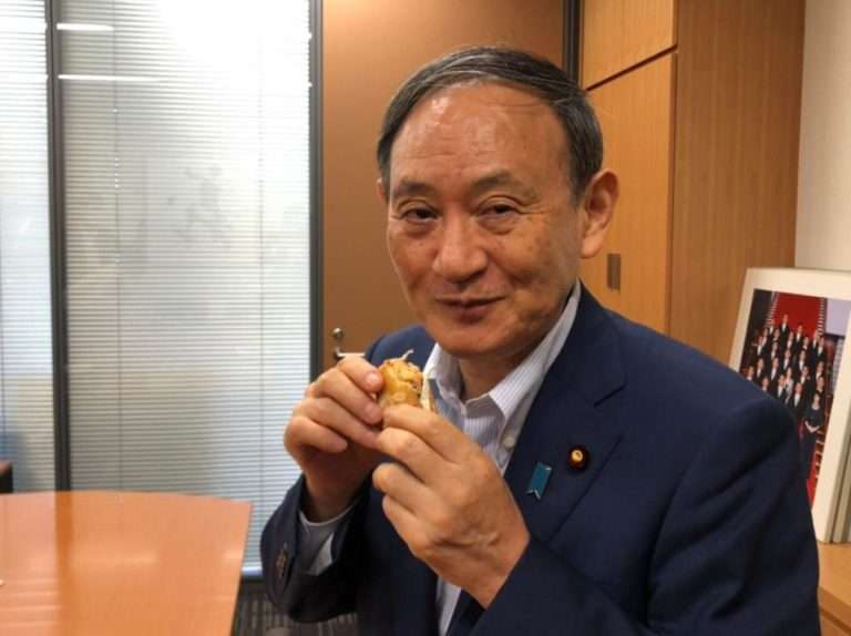 菅義偉前首相　安倍元首相は「寂しがり屋でもありました」、銃撃の一報受け「そばにいてやりたい」と奈良へ