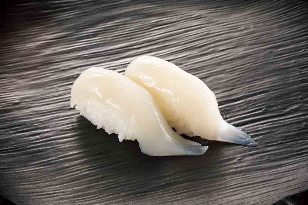 千鳥・ノブ、寿司店で顔バレした際の悩み告白　「3分の1ぐらいの確率で…」