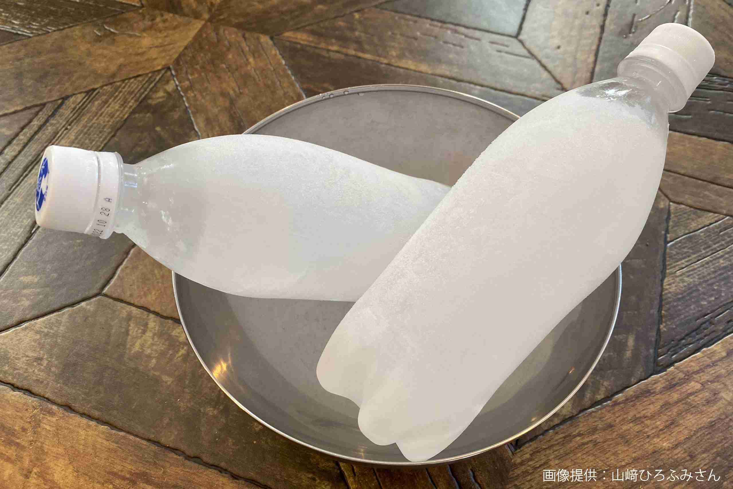 たったコレだけでエアコン無しも快適に…　誰でも真似できる「最強の除湿機」が話題 – Sirabee