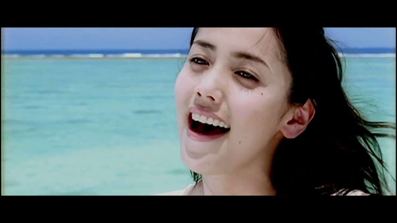 元ちとせ「いつか風になる日」 /  HAJIME CHITOSE「ITSUKA KAZE NI NARU HI」 MUSIC VIDEO - YouTube