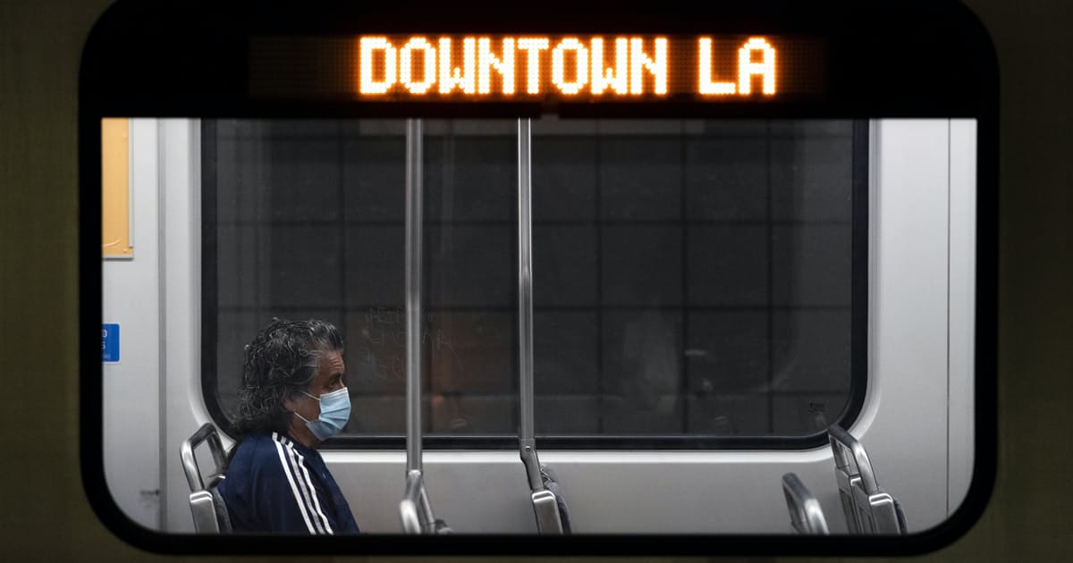 米国で派生型「BA.5」感染じわり拡大　マスク着用再強化も: 日本経済新聞