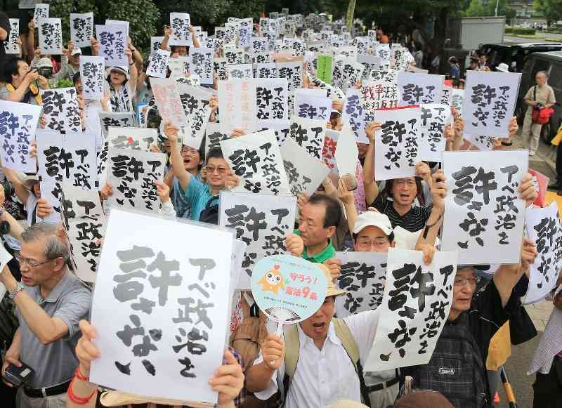 菅義偉前首相 安倍元首相は「寂しがり屋でもありました」、銃撃の一報受け「そばにいてやりたい」と奈良へ