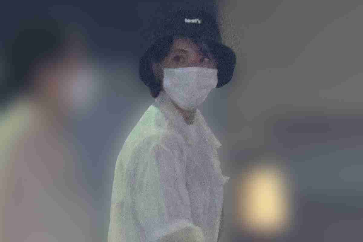 戸田恵梨香、ファン歓喜の「仕事復帰」　夜の路上で輝いたクールビューティー｜NEWSポストセブン