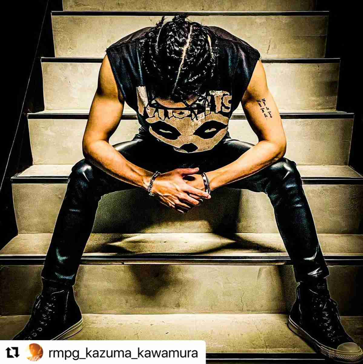 THE RAMPAGE川村壱馬、編み込みヘアで雰囲気がらり 腕の“タトゥー風メッセージ”にも注目集まる「本当にファン思い」「泣ける」