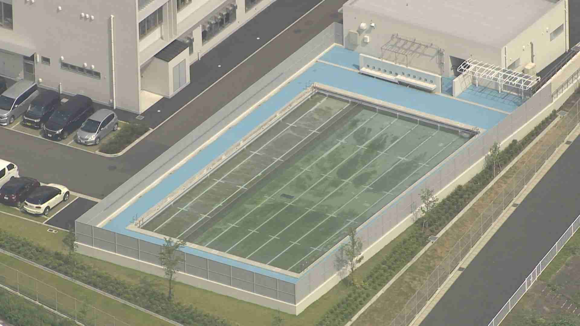 プールで何が…児童約60人が足の甲などにけが　底に問題？原因調査中　名古屋市