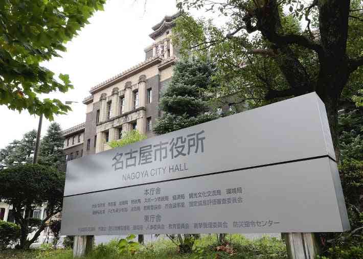 プールで児童６３人が擦り傷、今季の授業中止…原因特定できず : 読売新聞オンライン