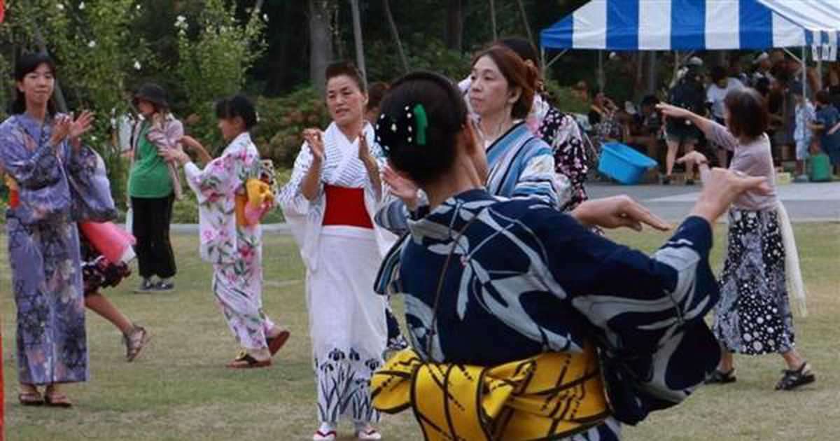 【トレンド日本・動画付き】イヤホン耳に無音で盆踊り…「不気味」でも「踊りに没頭できる」 - 産経ニュース