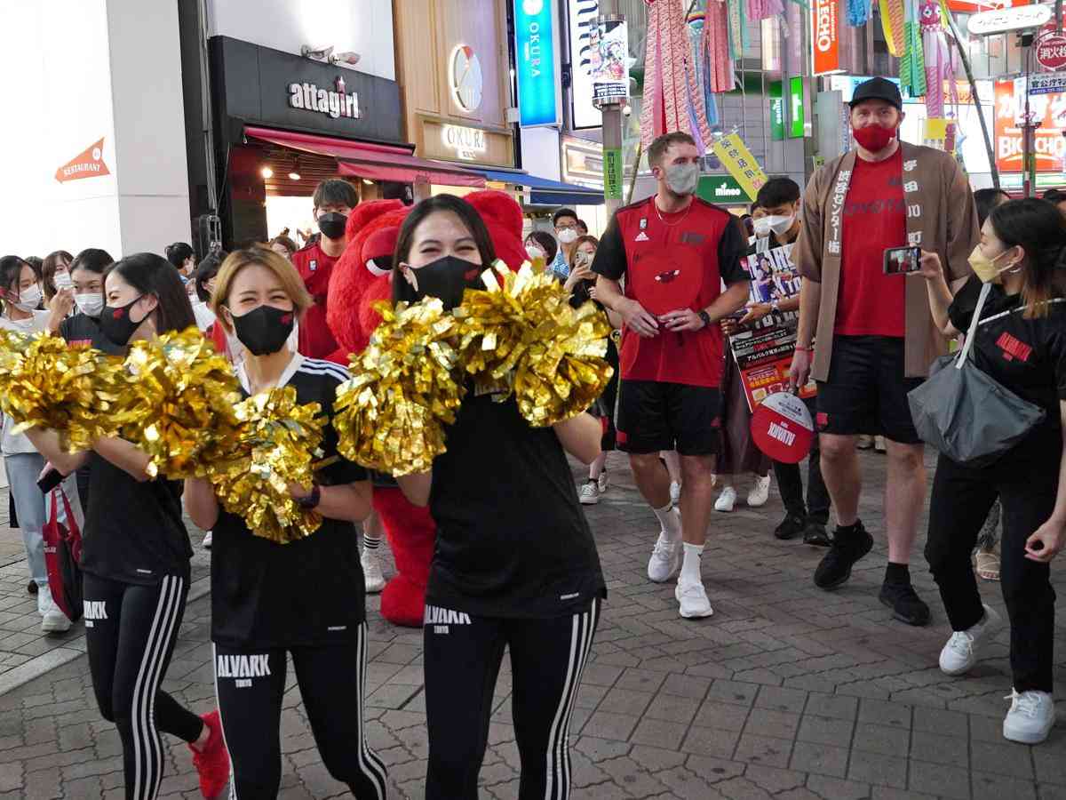 渋谷センター街で3年ぶり「夏まつりパレード」　コロナ収束願い「金王丸ねぶた」も　（みんなの経済新聞ネットワーク） - Yahoo!ニュース