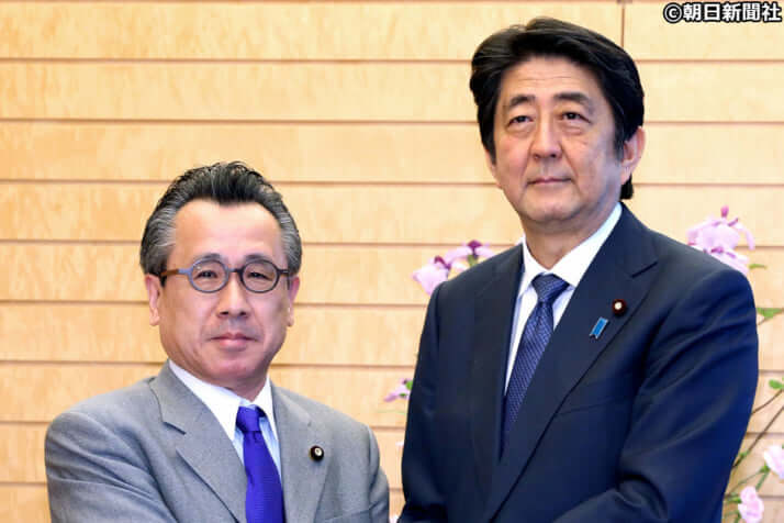 安倍元総理の親友が明かす最後の会話　「別れ際、大変だろうからユンケルを手渡した」 | デイリー新潮