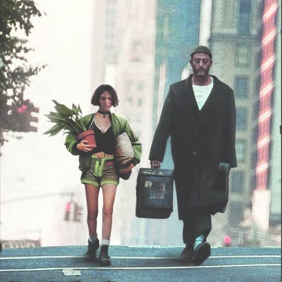 映画のあらすじを雑に書いて、タイトルを当てて貰うトピ Part2