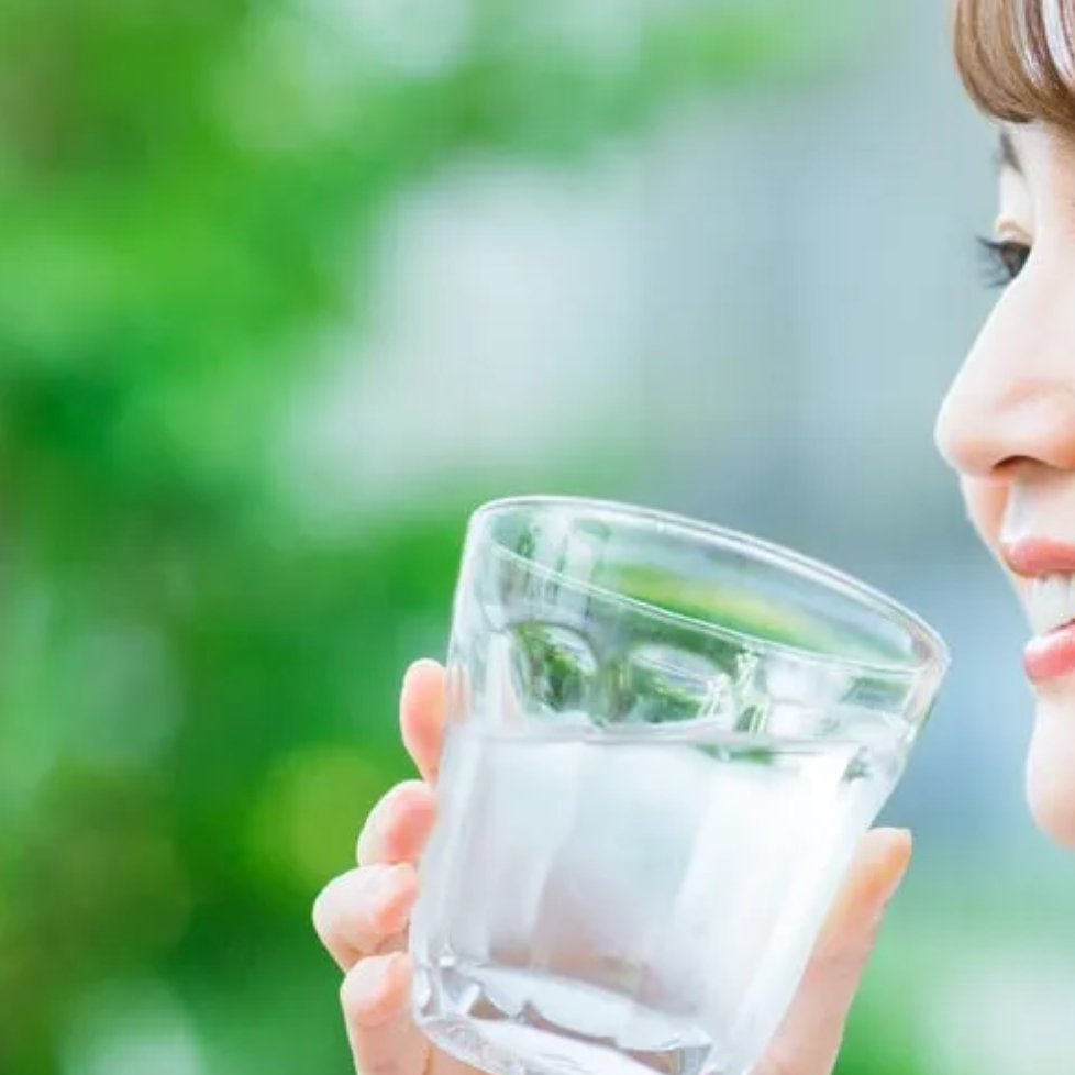 お水(ミネラルウォーター)を飲む頻度