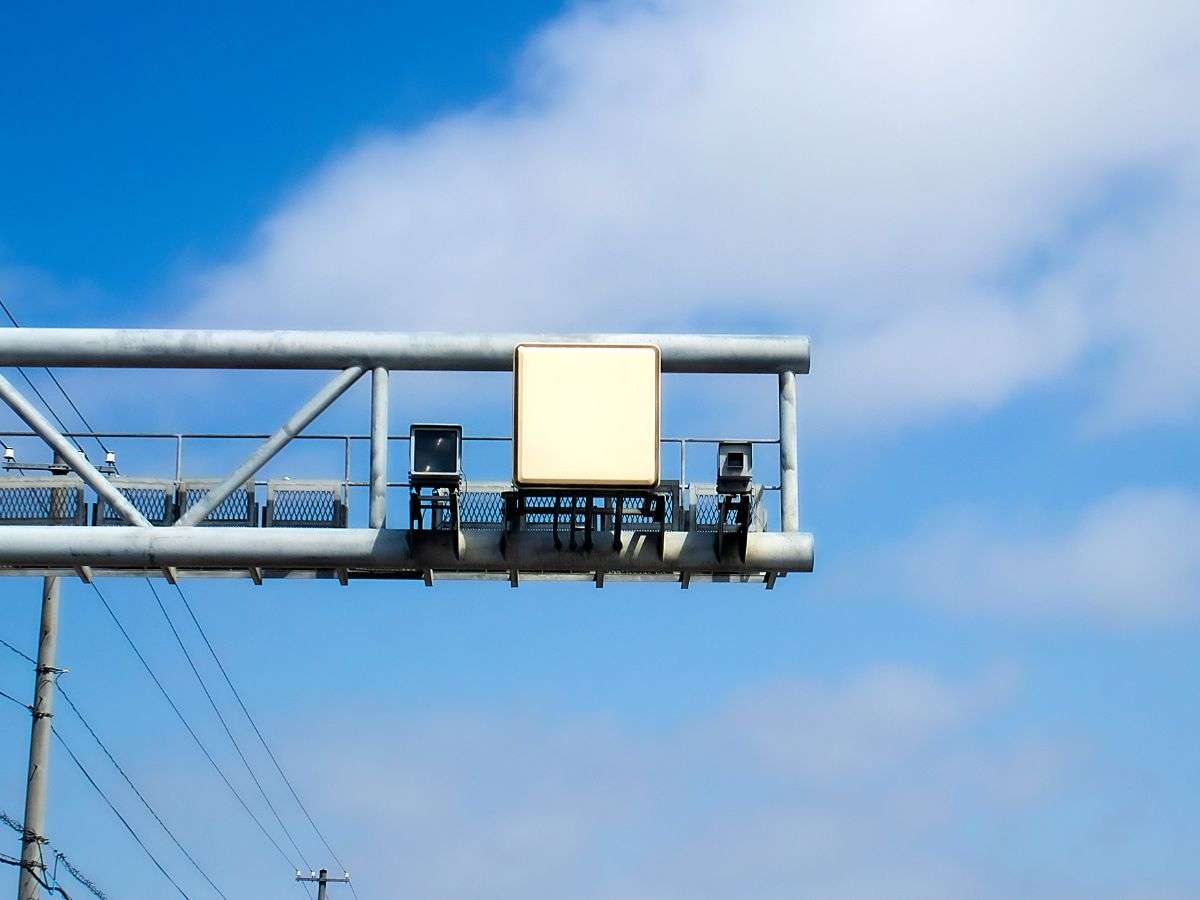 煽り運転を避けようとしたらまさかの違反!思わず同情する失敗談・交通違反編