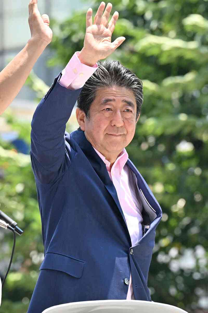 安倍元総理銃撃の瞬間　その時自民候補者は？　目撃者が語る「3発目」の意味（デイリー新潮） - Yahoo!ニュース