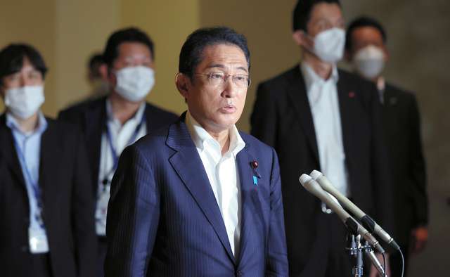 新型コロナ「2類」からの引き下げを検討　岸田首相、第7波収束後に（朝日新聞デジタル） - Yahoo!ニュース