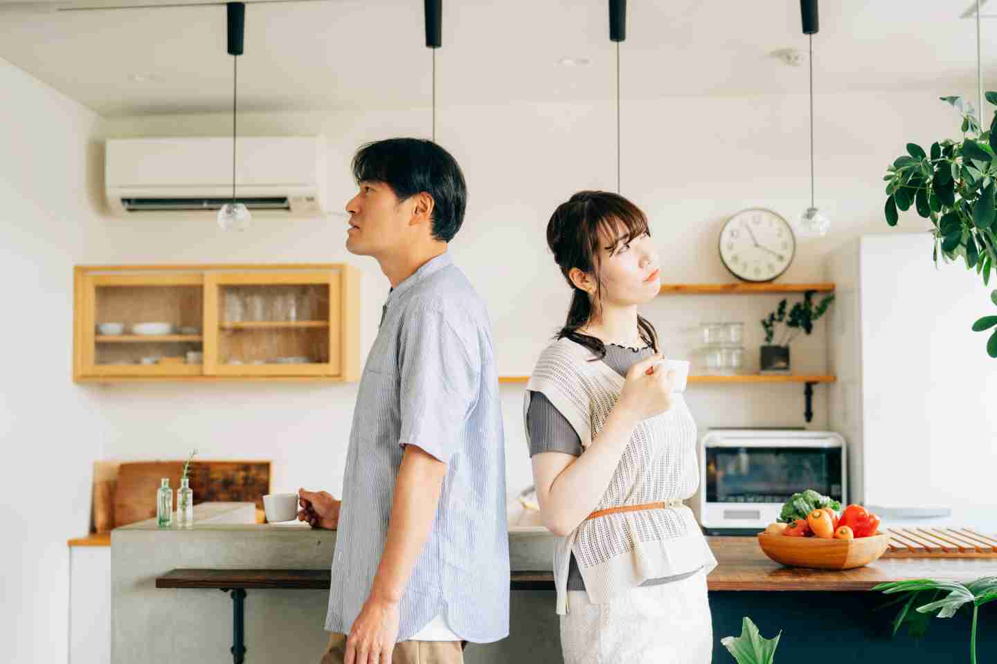「夫婦といえども本当は一緒にやりたくないこと」ランキング！5位お風呂、3位買い物…1位は？