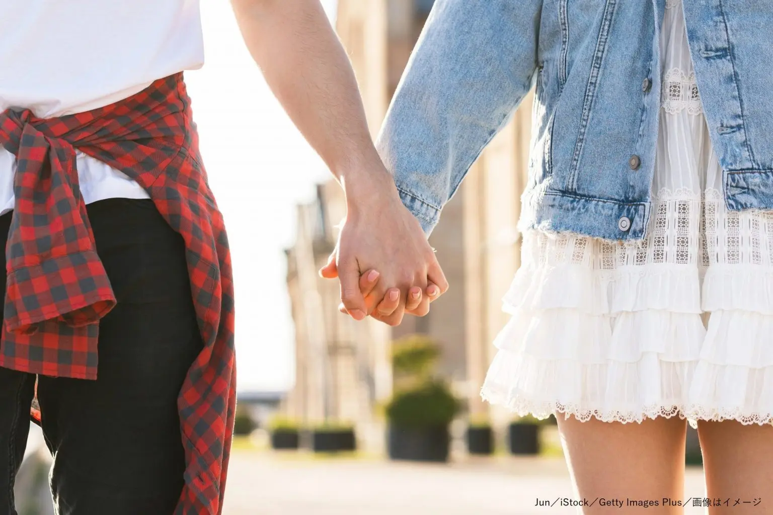 15歳少女がHIV陽性の彼氏の血液を注射 「愛が本物と証明するため」