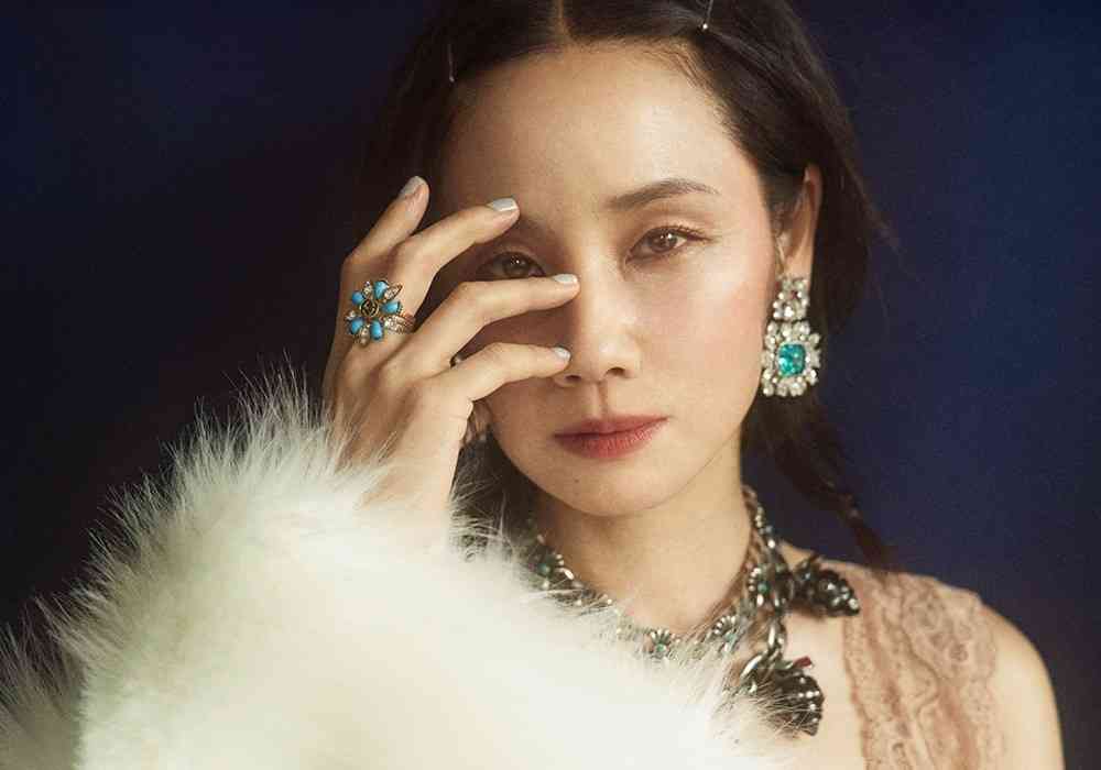 吉田羊「役者として求められることで“自分は生きていていいのだ”と思える」