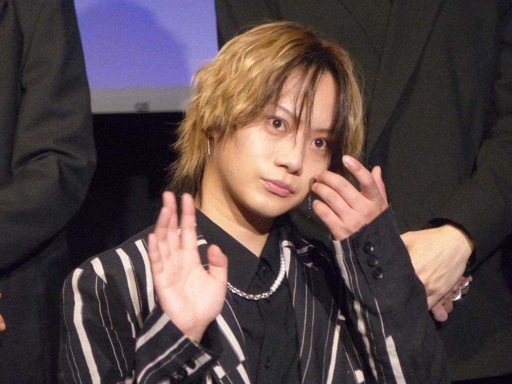 佐藤流司が舞台稽古中に腕負傷　「呪術廻戦」大阪公演初日が急きょ中止「自分の不甲斐なさに嫌気が…」― スポニチ Sponichi Annex 芸能