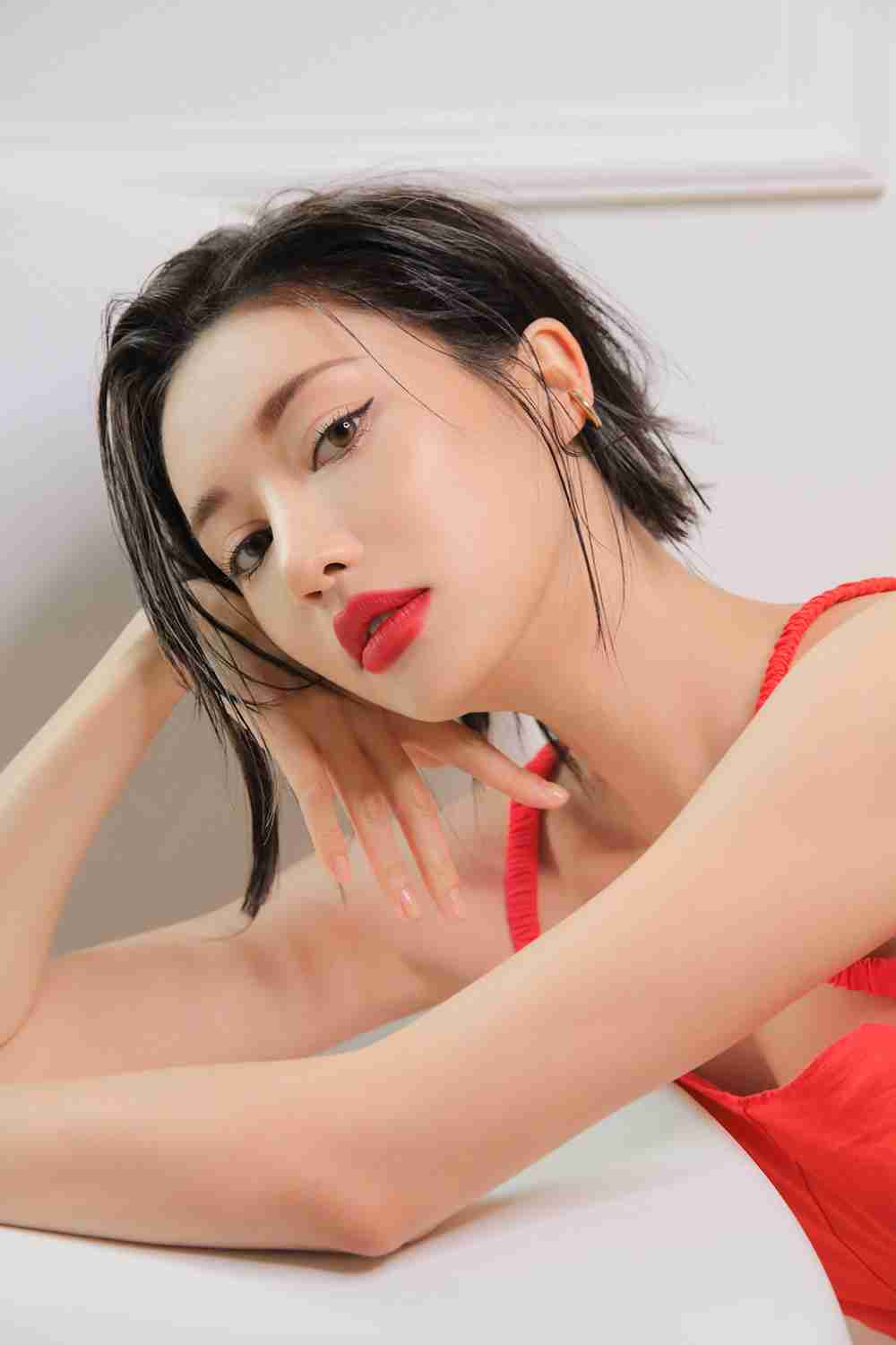 赤リップが似合わない女子たち集合～！原因＆対処法でワンランク上の素敵な女性に変身♡｜MERY