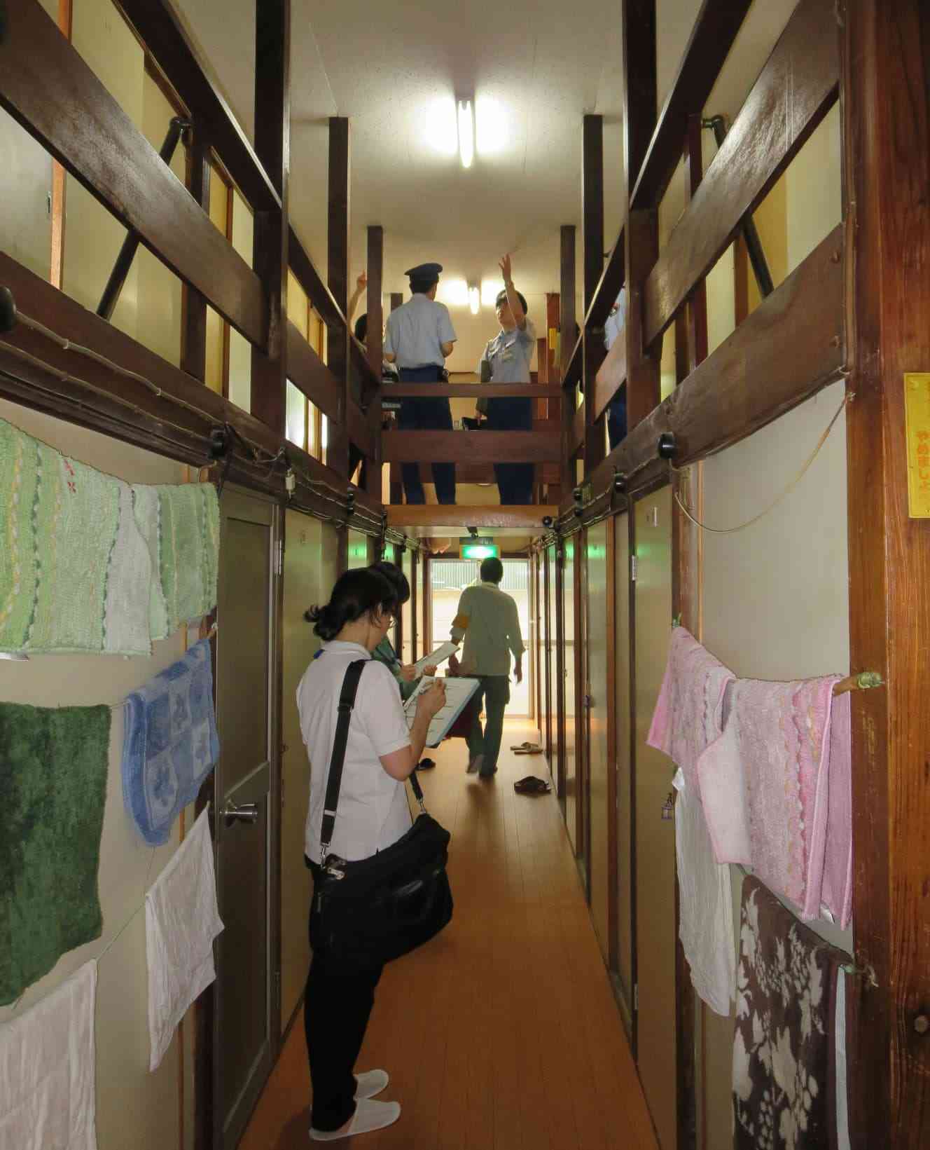 安価なアパートより割高…若者が不便な「ドミトリー」に定住のワケ