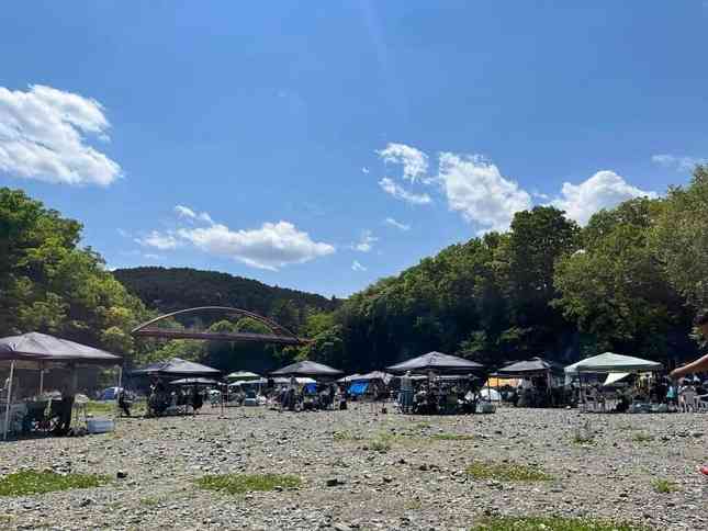 騒音、ゴミ放置、殴り合い...迷惑BBQ客「有料化」で一掃　「街全体が綺麗に」観光協会明かす成果