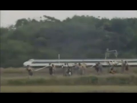 元禄時代に新幹線と車 - YouTube