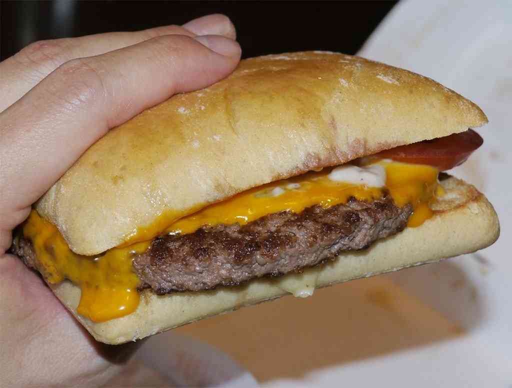 実際に食べて激ウマだった「世界のマクドナルド」バーガーランキングトップ10
