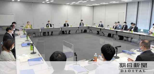 最低賃金、31円引き上げ961円に　物価高ふまえ過去最大の上げ幅：朝日新聞デジタル