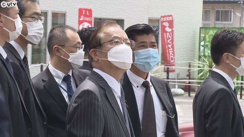 安倍元首相銃撃　谷公一国家公安委員長が奈良市の事件現場を視察　当時の状況など説明受ける（読売テレビ） - Yahoo!ニュース