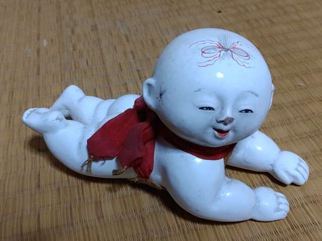 加賀人形の「ハイハイ人形」 芸術/アート画像掲示板 明和水産