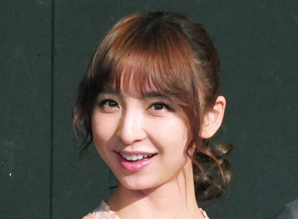 篠田麻里子、