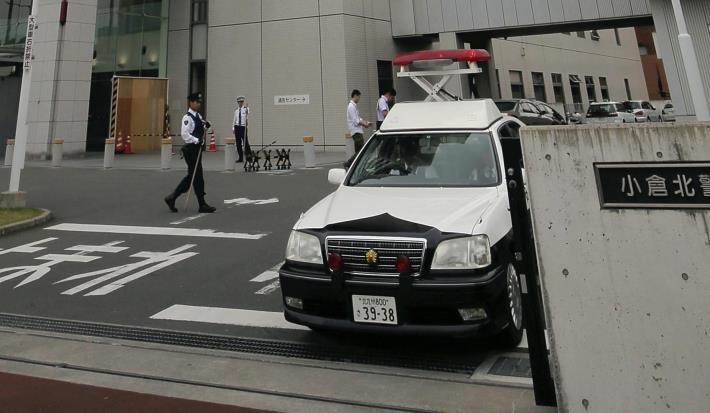 「帰宅したら、男が急に出てきて刺された」…小倉北区で女子高生と母が重傷 