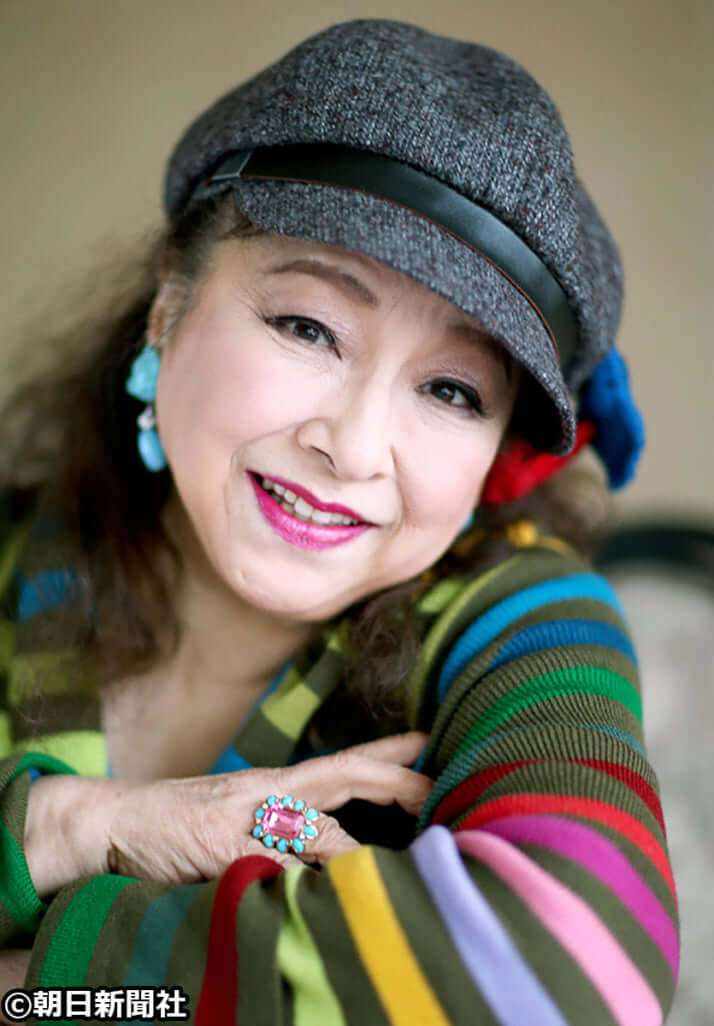 毎年骨折、「鍋焦がし」トラブル… 女優・冨士眞奈美がそれでも「独居最高!」と語る理由